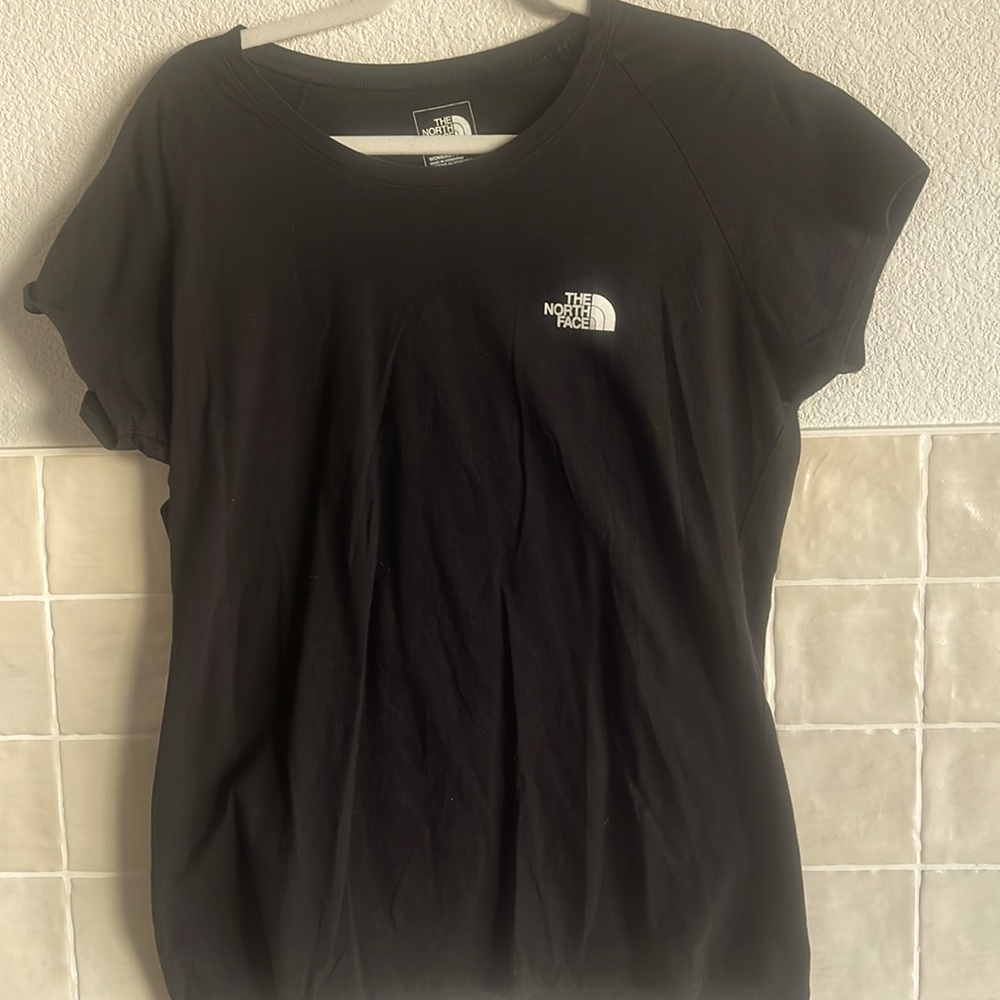 The North Face women’s tshirt